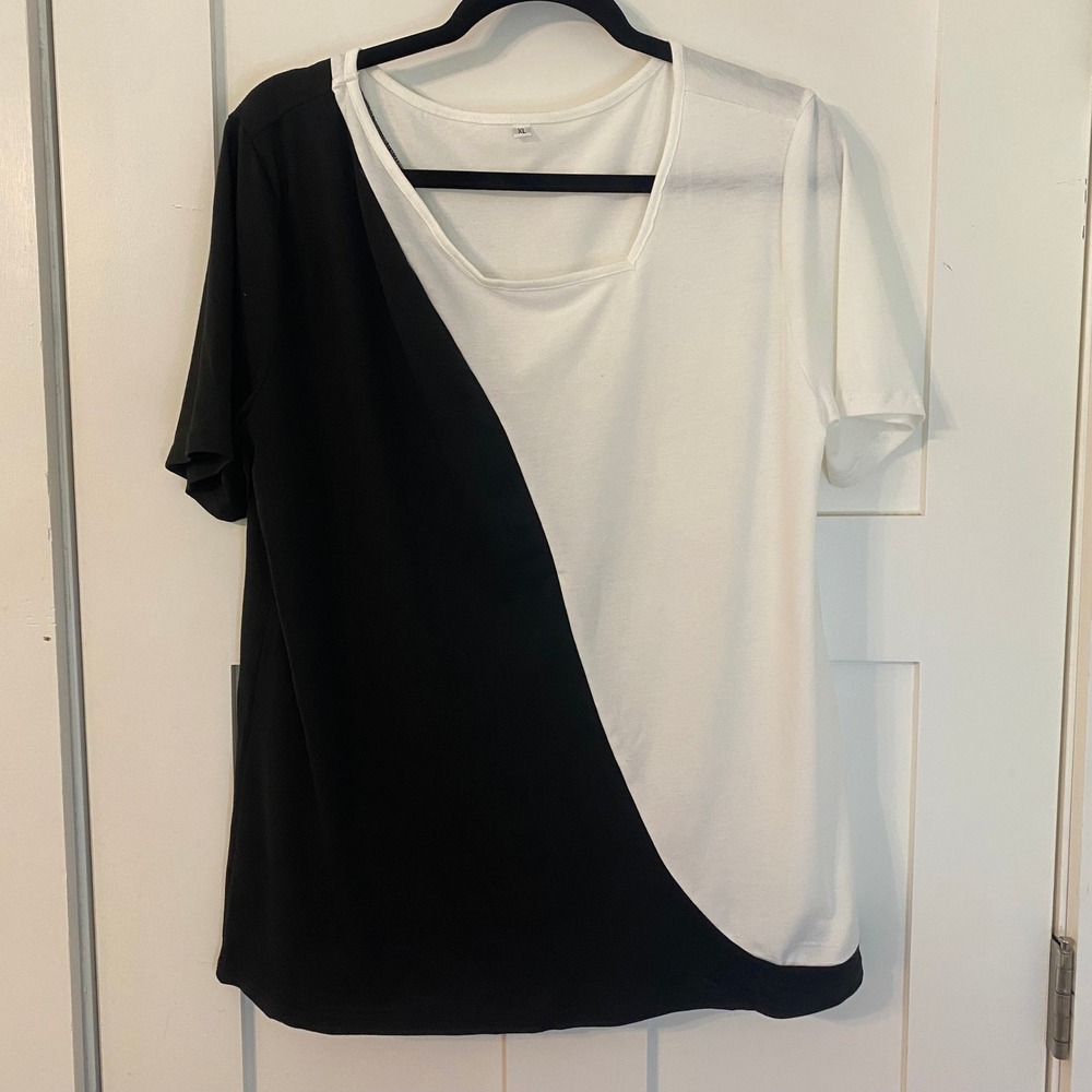 Women's Size XL Asymmetrical‎ Colorblock Short Sleeve Top Black White Minimalist